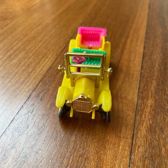 Vintage Old Car and Speed Boat Cake Toppers - Picture 3 of 12